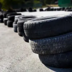 Czy latem można jeździć na zimowych oponach? Sprawdź ryzyko i bezpieczeństwo
