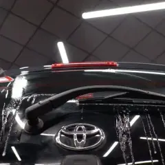 Jak włączyć wycieraczki w Toyota Yaris - proste kroki i porady