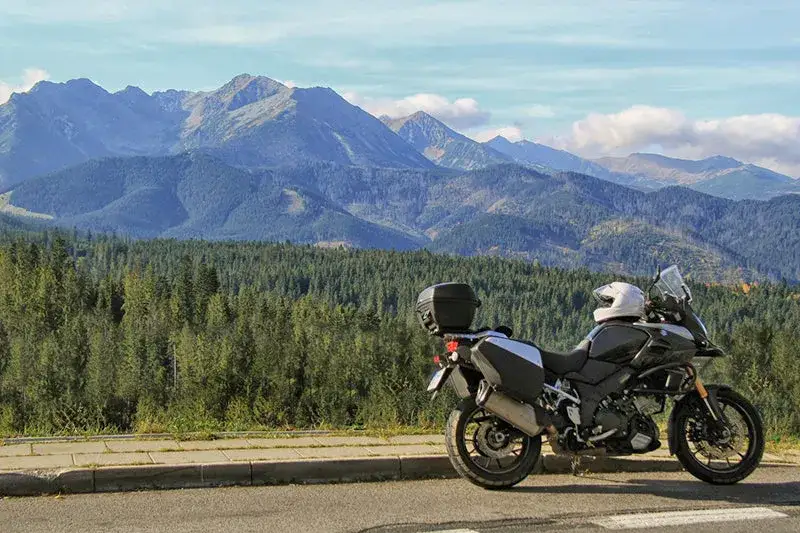 Zdjęcie Najlepsze trasy motocyklowe w Podkarpackiem – uniknij nudnych dróg